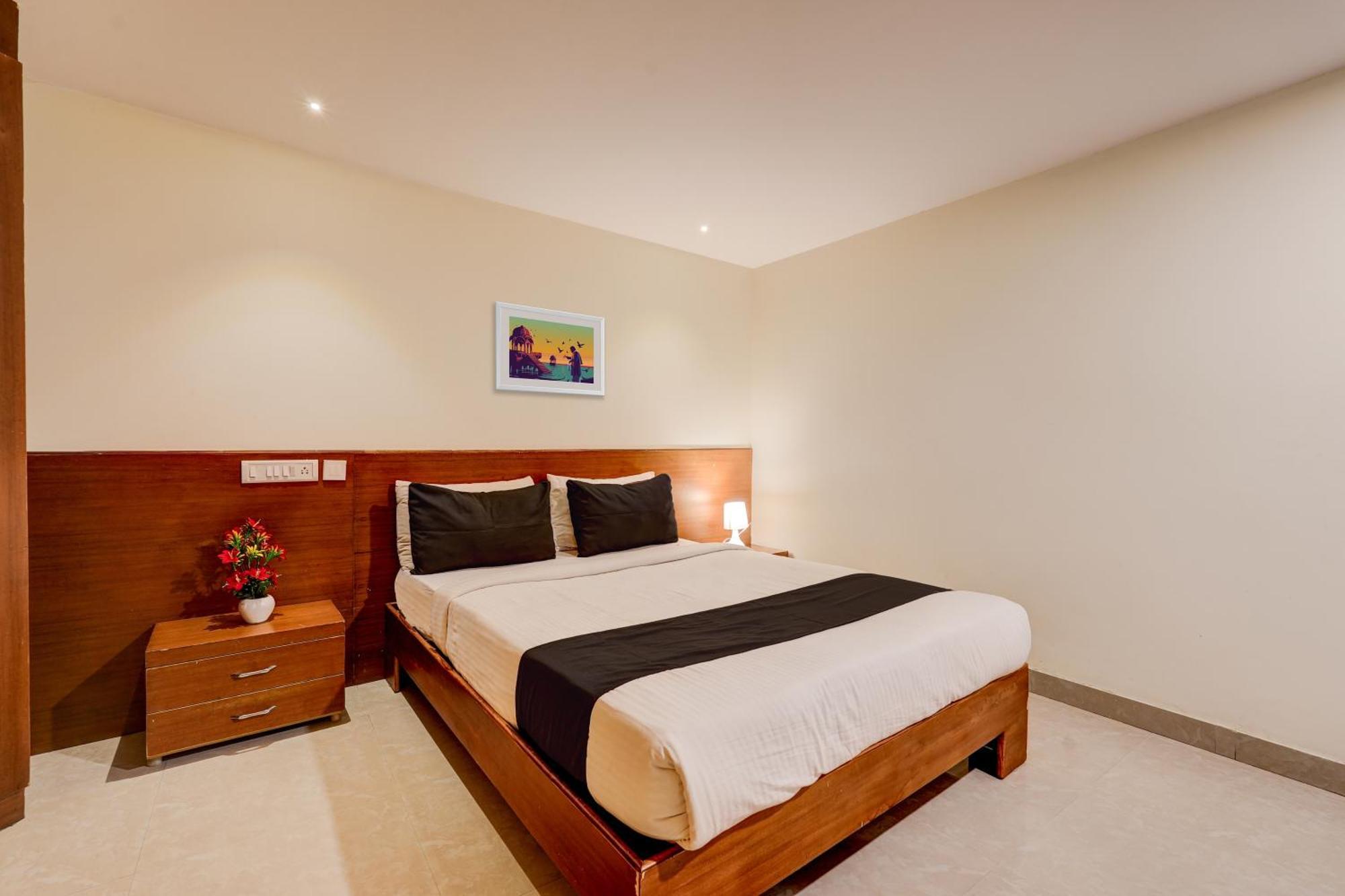 Hotel O V3R Residency Bangalore Buitenkant foto