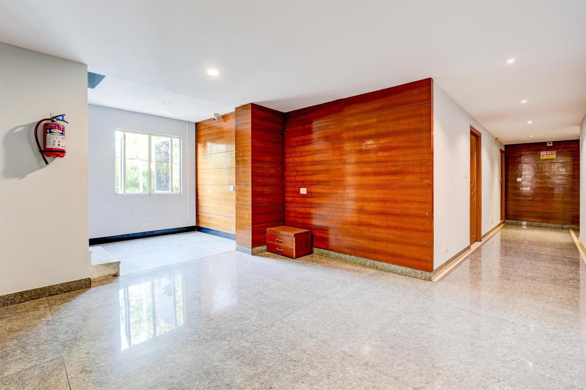 Hotel O V3R Residency Bangalore Buitenkant foto